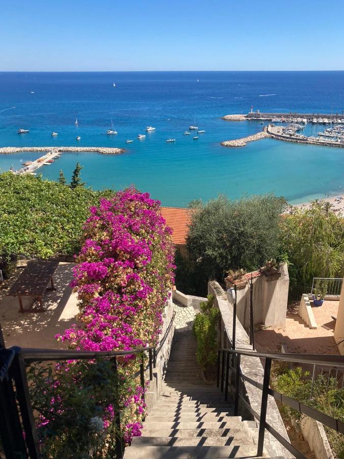 Villa L'Ensoleillee Vue Panoramique Mer, 250 M De La Plage Et Du Centre Ville 멍똥 외부 사진